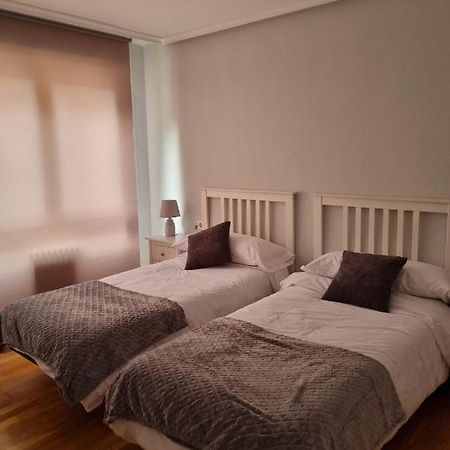 Апартаменты Vivienda Silvia Renfe Леон Экстерьер фото